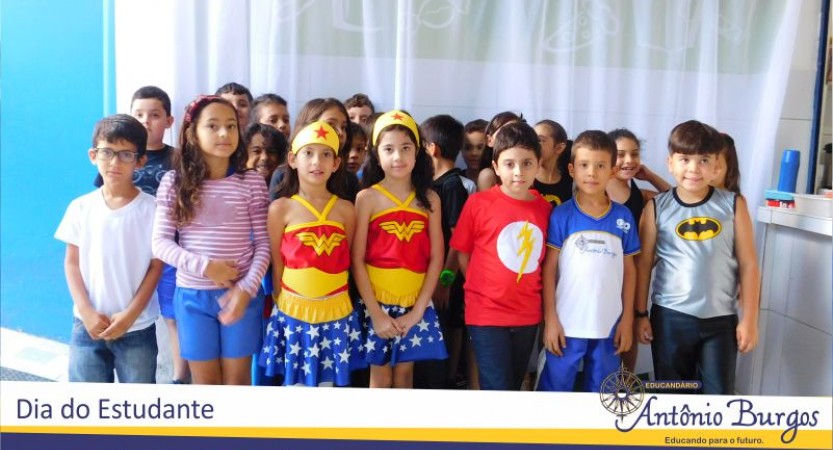 EDUCANDÁRIO ANTÔNIO BURGOS COMEMORA DIA DOS ESTUDANTES A equipe do Educandário preparou uma programação repleta de detalhes para comemorar de forma especial o Dia dos Estudantes