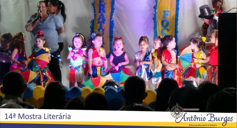 SEMANA LITERÁRIA NO EDUCANDÁRIO ANTÔNIO BURGOS A edição 2017 da Exposição de Arte Literária está sendo vivenciada em diferentes etapas, esta semana a escola se