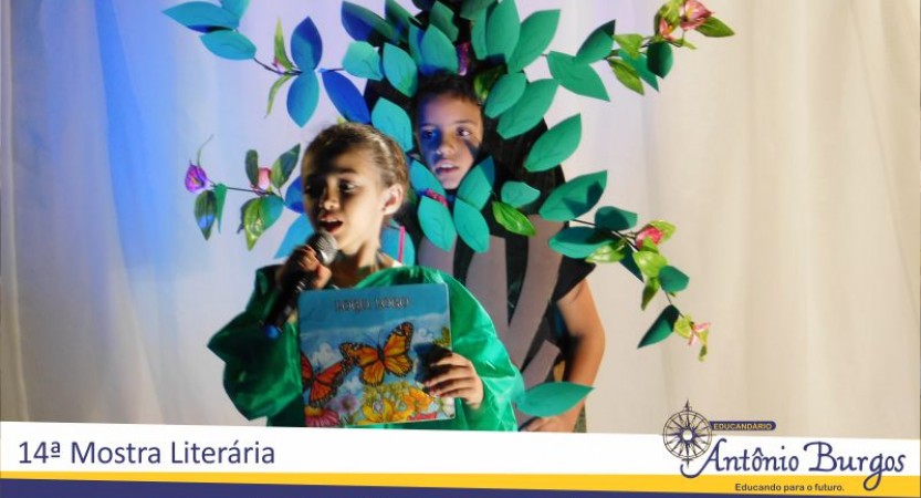 ALUNOS E PROFESSORES DO EDUCANDÁRIO ANTÔNIO BURGOS ESTÃO VIVENCIANDO PROJETO LITERÁRIO Na última quinta e sexta-feira, 19 e 20 de outubro, foi a vez dos alunos do Ensino Fundamental anos iniciais receberem os pais e familiares na segunda