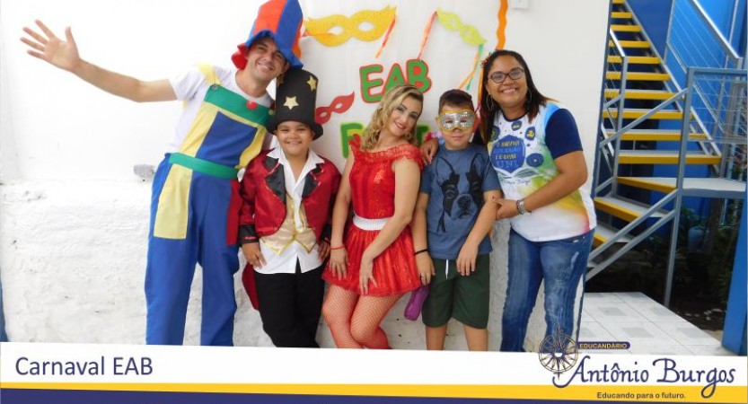 DIA CULTURAL NO EDUCANDÁRIO ANTÔNIO BURGOS Hoje o dia começou com muita música no Educandário Antônio burgos. Alunos, pais e professores curtiram um momento de muita