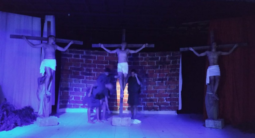 ESCOLA ANTÔNIO BURGOS VIVENCIOU MUSICAL SOBRE A PAIXÃO DE CRISTO A programação em comemoração a páscoa aconteceu na última sexta-feira 12 de abril no Teatro Municipal, reunindo familiares