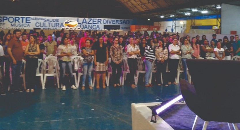 ESCOLA ANTÔNIO BURGOS REALIZOU I ASSEMBLEIA DE PAIS E MESTRES 2019 O evento aconteceu nesta quinta – feira 25 de abril no Espaço Esportivo Capibaribe (Casa da Criança). Pais e professores se reuniram para um momento